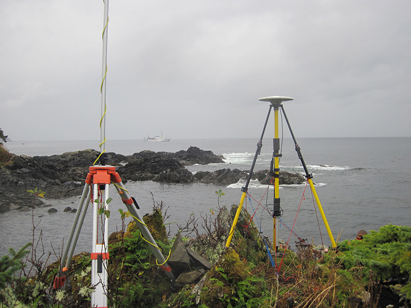 Horizontal control antennas set up to transmit data in Alaska